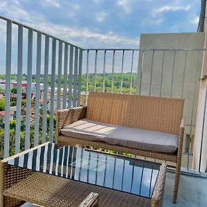 55m2 Flat With Balcony & Parking Wiedeń