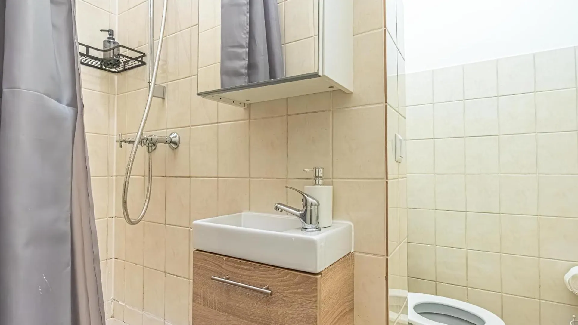 Elegant 1Br Apt. - Great For Long Stays Vienna Austria