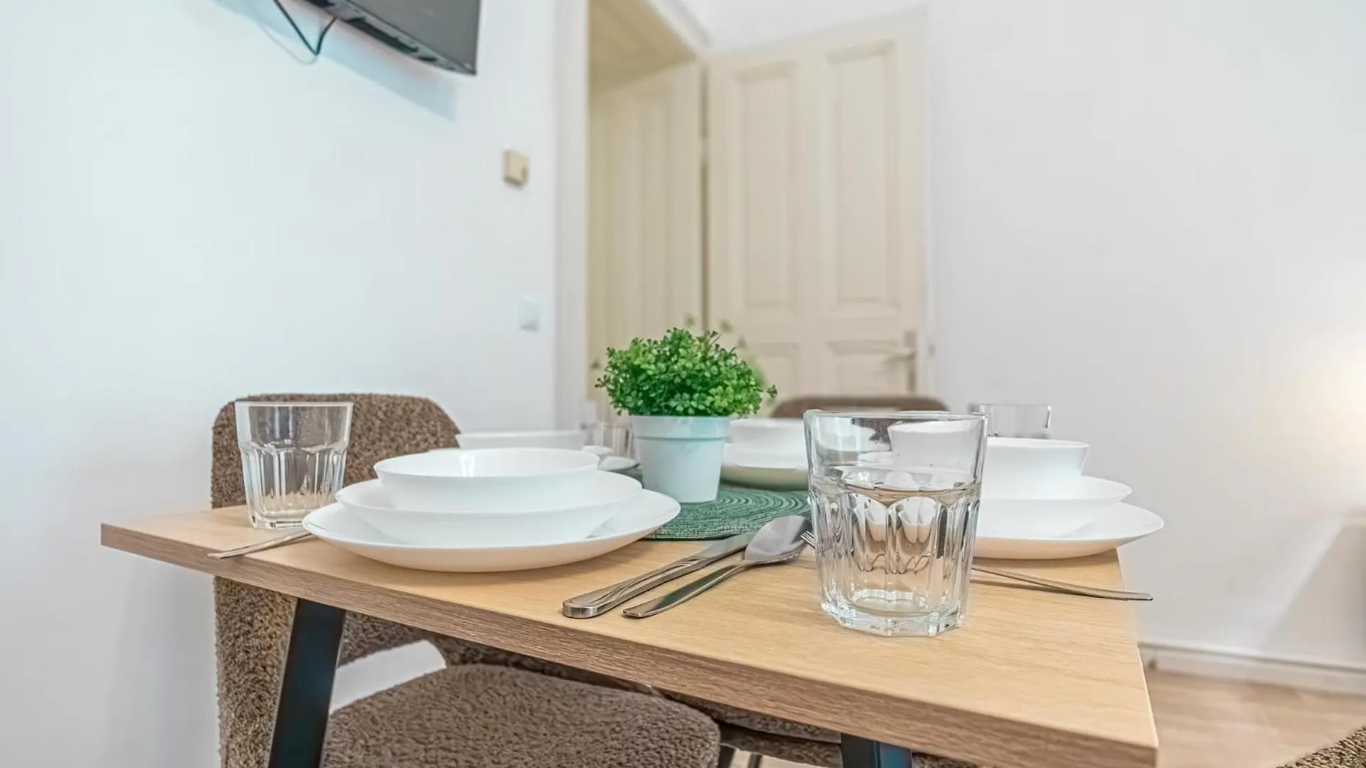 Elegant 1Br Apt. - Great For Long Stays Vienna