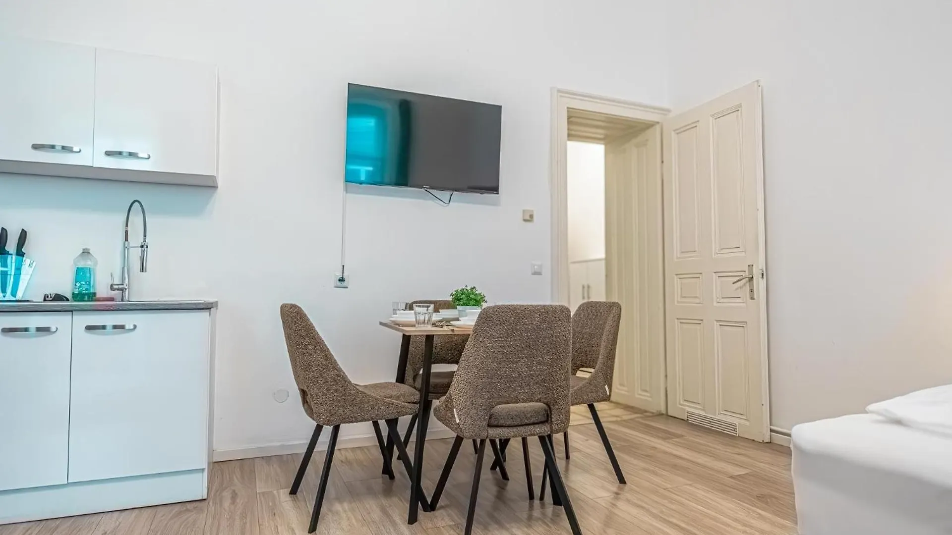 Appartamento Elegant 1Br Apt. - Great For Long Stays Vienna Austria